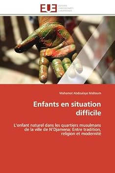 Paperback Enfants En Situation Difficile [French] Book