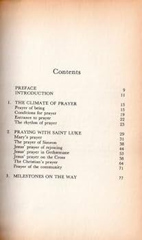 Paperback Praying With St. Luke Book