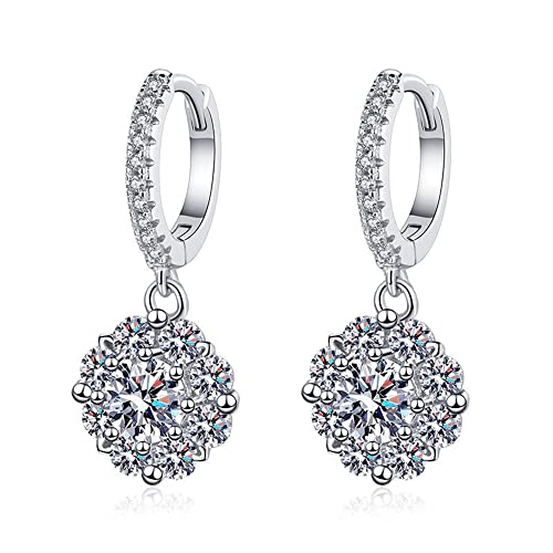 Boucles d'oreilles fleurs scintillantes en argent sterling et moissanite D éclat éternel