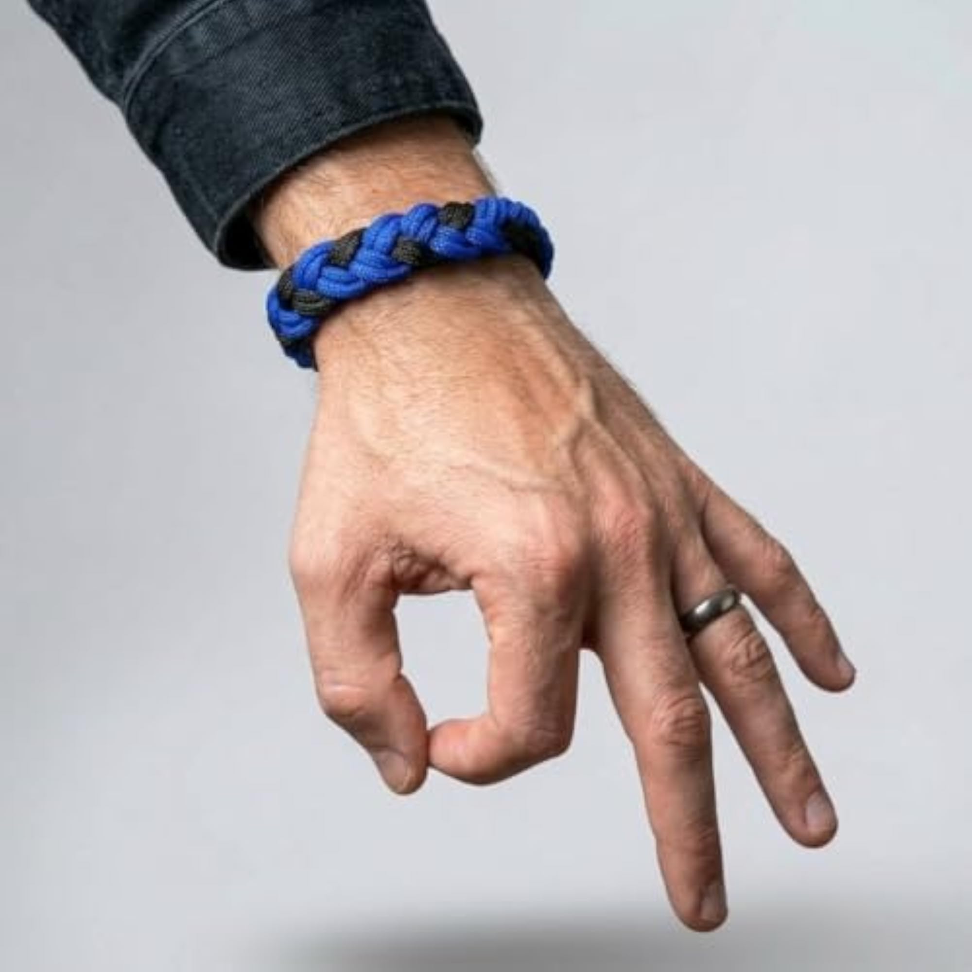 Handmade Thread Bracelet for Men and Women, Spiritual Protection