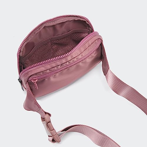 Image of Pander Belt Bag Large 2L, Nylon Fanny Pack Purse for Women and Men with Adjustable Strap