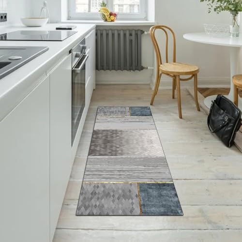 Pasillo de cocina limpio con esta alfombra gris antimanchas lavable de 3 metros 5