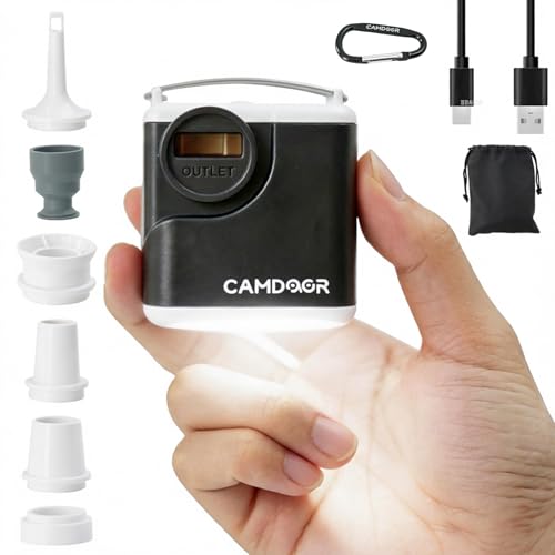 CAMDOOR 携帯式 エアーポンプ 電動ポンプ 超軽量 強力 4.5kPa 300L/分大容量【6つのノズル＆ライト付】携帯式 電動ポンプ USB 充電式 バッテリー付き 2400mAh 小型 エアマットレス・真空袋・浮き輪などに適用 エアーマット 空気入れ・空気抜き両用 キャンプ・プール・インフレーターマットに対応の商品画像（Amazon）