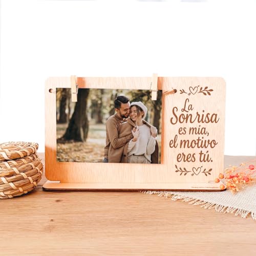 SAQUITOMAGICO Moldura de fotos personalizada de madeira com pinças, porta-fotos original para casais dia dos namorados, presentes personalizados aniversário, aniversário ou decoração (sorriso)