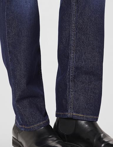 Image of Levi's Men's Straight Fit Mid Rise Jeans