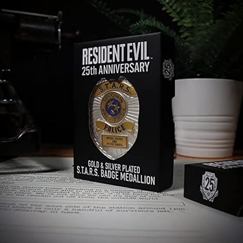 Fanattik Replica Resident Evil Stars Badge (PS4) Cover