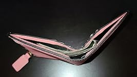 Review Image by Ria Ria