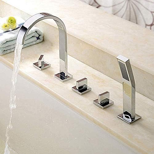 Mélangeur de bain-douche sur pont idéal pour les bains relaxants en famille