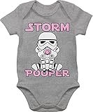 Baby Body Junge Mädchen - Sprüche Baby - Storm Pooper I - 1/3 Monate - Grau meliert - Babybody mit Spruch sprüchen Strampler witzig Aufschrift lustige babygeschenke babysachen lustig - BZ10