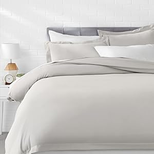 AmazonBasics Microfiber 3-Piece Duvet Cover Set – Queen, Light Grey – with 2 pillow covers