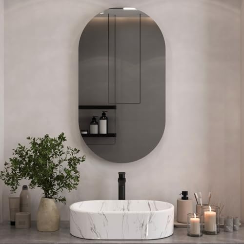 Design semplice e senza cornice: l'elegante specchio da parete senza cornice convince per il suo linguaggio di forma chiaro e si adatta perfettamente agli stili d'interni moderni e minimalisti.