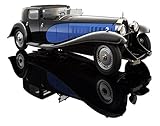 Hochwertiges Modellauto zum Sammeln: Der Bugatti Royale Coupé de Ville 1930 mit seiner zweifarbigen Lackierung ist ein Muss für jeden Sammler und der Hingucker in jeder Sammlervitrine