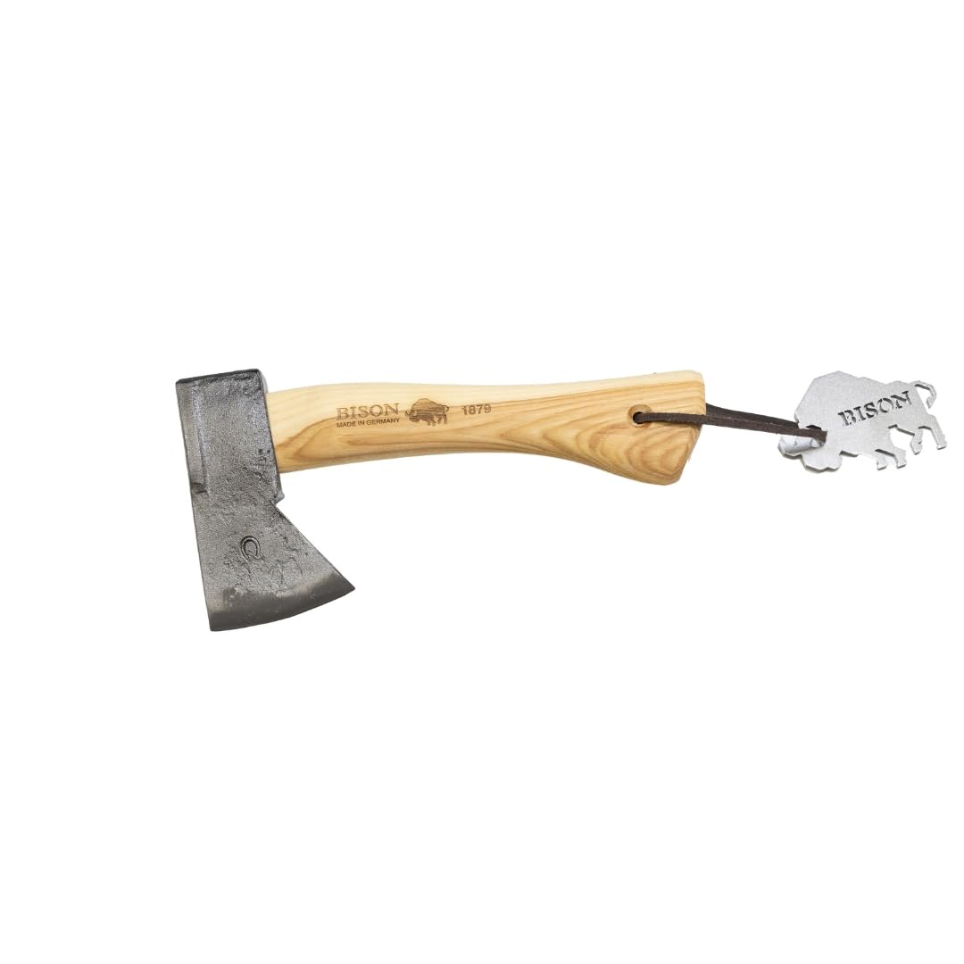 Bison 1879 Trekkingbeil, Minibeil, Outdoorbeil, 500 gr., handgeschmiedet für Camping Bushcraft und Outdoor, Hickorystiel 330mm