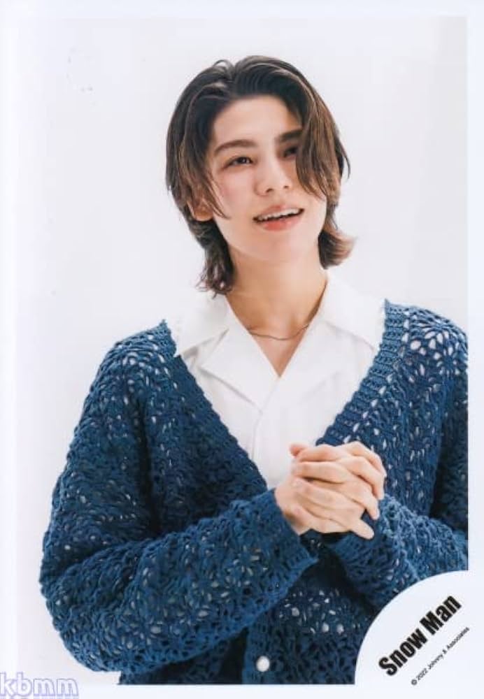 Amazon.co.jp: Snow Man 公式 生 写真（ラウール）SM01937