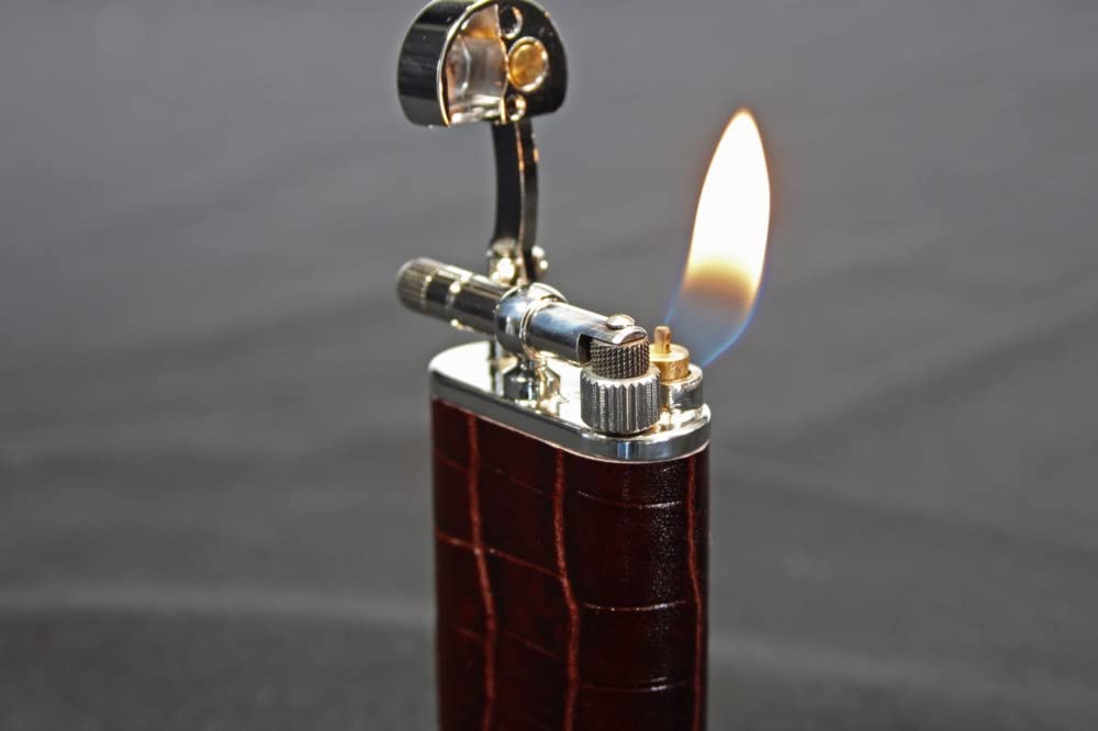 Pearl Stanley 72927-70 Briquet à pipe en cuir de vachette gaufré 67 g 65 x 32 x 13 mm 4 g gaz Réservoir à gaz en laiton Flamme oblique Fabriqué au Japon