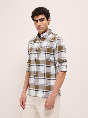 Image of THE Bear House Men's Checked Slim Fit Shirt