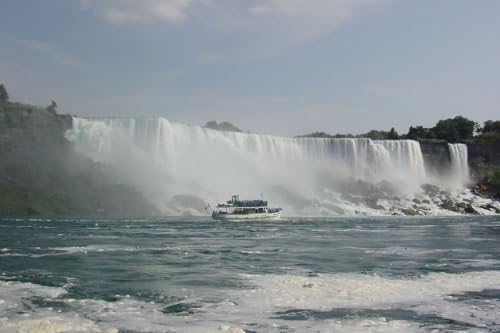 �y�J�i�_�̕��i�|�X�g�J�[�h�z�i�C�A�K���̑�Ɗό��D���C�h�E�I�u�E�U�E�~�X�g �\ �����Ԃ��ɕ�܂���i�̌��Q �|�X�g�J�[�h �͂��� photo by MIRO