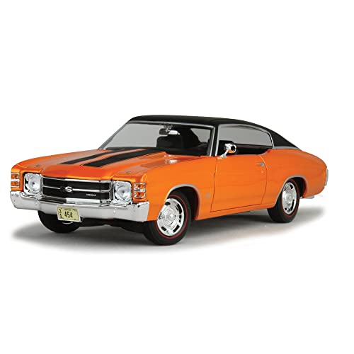 Maisto 1:18 Scale 1971 Chevy Chevelle SS 454 Coupe Diecast Vehicle (Colors May Vary)