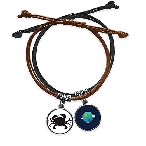 Pulsera de cangrejo negro ideal para lucir en la playa con ropa casual de verano