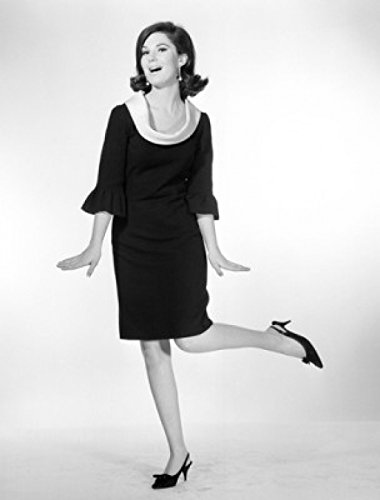 Portrait of Elegant Woman Wearing Dress and Standing in One Leg Studio Shot Poster (60,96 x 91,44 cm)