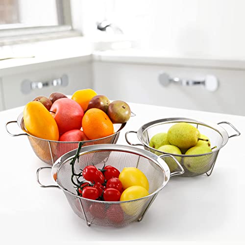 Dicunoy Set of 3 Stainless Steel Strainers and Colanders, Mesh Strainer Basket with Handle, Rice Strainer,Stackable Mesh Footed Colander for Rinse Food, Fruit, Vegetable, Strain, Drain (2.8/3.4/5.7L) - Image 6