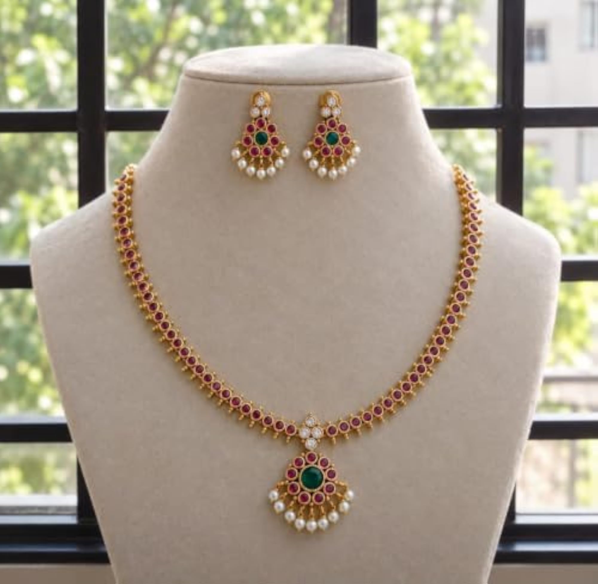 KGR Splash MC Stones Necklace and Earrings Set