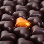 Chokola Sweet Love Chocolats assortis de coeur 100g | Cadeau romantique pour l'anniversaire & Valentine & Parfait pour le don & Célébrations