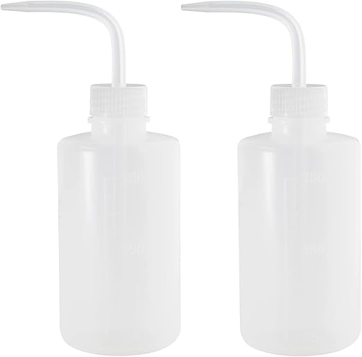 Piutouyar 2Pcs Plastic Wash Bottle 250ml Plant Squeeze Bottle, Wash Squirt Bottle, Succulent Watering Can for Indoor Plants Flower (8oz)