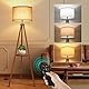 OUTON LED Stehlampe Dimmbar Dreibein Holz mit Regal, Fernbedienung, 4 Farbtemperatur, 1 Stunde Timerfunktion, Stativ Stehleuchte mit Beige Lampenschirm für Wohnzimmer, Schlafzimmer, Büro (Braun)
