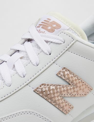 Image of New Balance Women 720 Sneaker