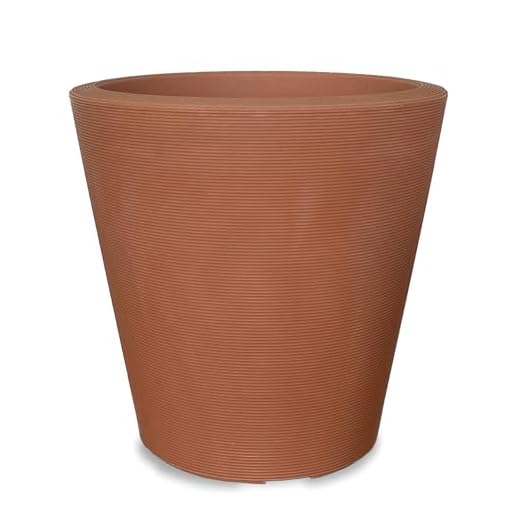 Crescent Garden Madison Planter, Double-Walled Plant Pot, 20" (Weathered Terracotta)