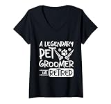 Pensión Un legendario peluquero de mascotas se ha retirado Camiseta Cuello V