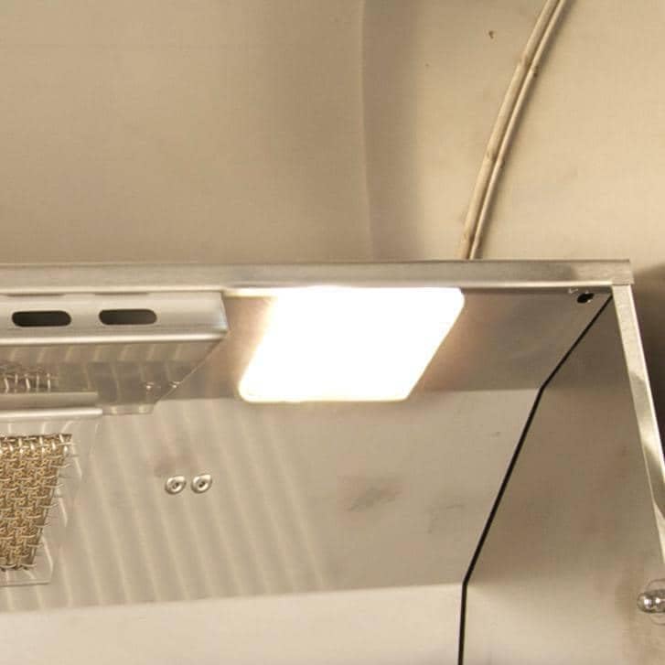 Interior halogen lighting for night grilling
