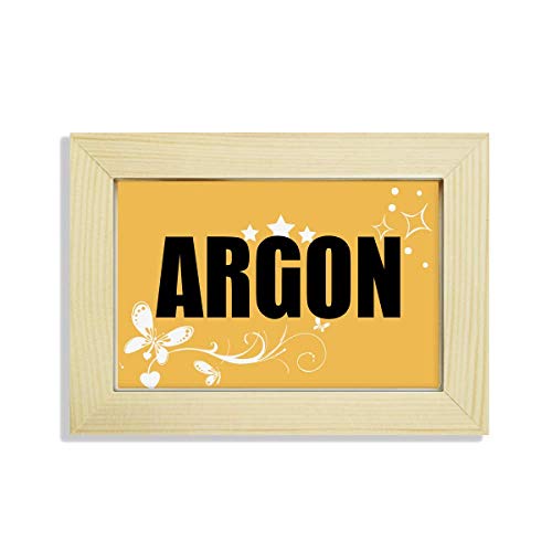 Argon chimie dans votre salon avec cette décoration florale en bois peint chaleureux