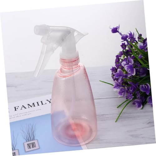 Botella pulverizadora rosa con gatillo ergonómico y diseño antideslizante para un riego cómodo 5