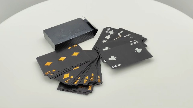 Mazzo Di Carte Da Gioco In Plastica Impermeabile – Poker Standard Con Jolly, Lavabili, 52 Carte + 2 Jolly, 87x57 Mm, Colore Diamante Nero