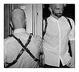 Brustgurt f¨¹r M?nner aus Kunstleder, Metall, mit verstellbaren Schnallenriemen, praktisch f¨¹r alle geeignet, leicht zu tragen und leicht zu ?ffnen.