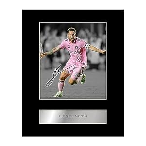Lionel Messi IM Pre Printed Signature Signed Mounted Photo Display #11 Printed Autograph Picture 10×8 Inch Mount