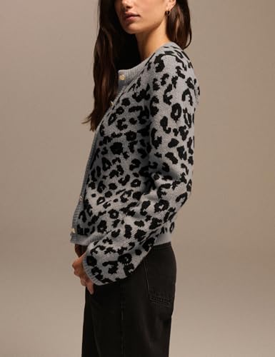 Leopard Cardigan Sweaters for Women Lightweight Animal Cheetah Print Cardigans Knit Sweater Tops Fall Outfits Clothes4