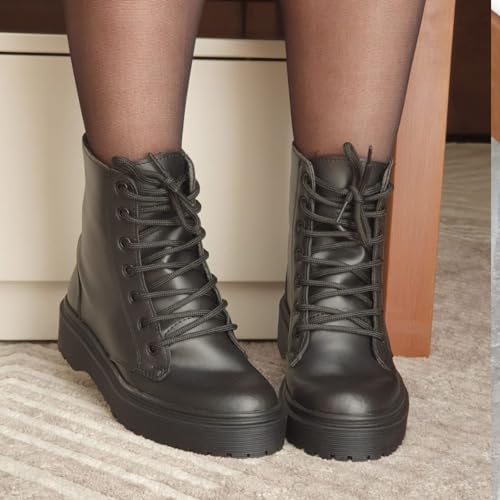 Bota Coturno Oadsey Feminino Cano Medio Sola Reta Tratorada Ziper e Cadarço Mulher Fashion