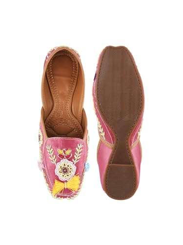 Image of SilverArrow Traditional Style, Modern Comfort Jutti Comfortable Flat Fancy Bellies for Womens and Girls