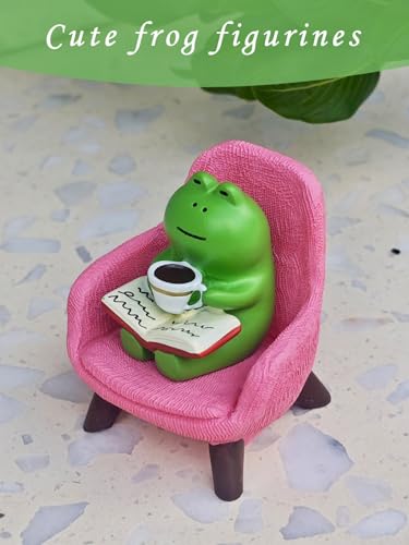 Inufcub Miniature Frog Figurine Reading Book & Drinking Coffee on Pink Sofa - Cute Resin Desk Decor for Office & Home, Book Shelf Decor, Unique Gift for Frog Lovers