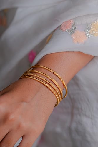 Image of Zeraki Jewels Women's Traditional Gold Plated Ishika Bangle (Set of 4)