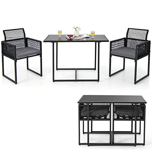 COSTWAY Ensemble de Meubles de Patio 3 Pcs en Rotin PE avec Dossier Pliant Charge 150KG, Salon de Jardin avec Coussins Plateau de Table en Verre Trempé, pour Jardin Bord de Piscine
