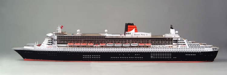 クイーン・メリー号 ペーパーモデル - チャドバレー カンパニー Amazon | 3D 組み立て模型 ペーパークラフト 船 1/400スケール