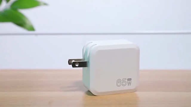 Amazon.com: 65W MacBook Pro/Air USB-C Charger - Fast Travel Laptop