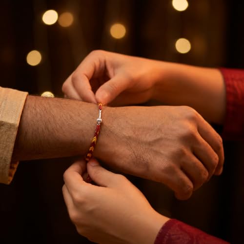 Image of Unniyarcha 925 Sterling Silver God Blessings Rakhi for Men | Certified Silver Raksha Bandhan Rakhi for Brother (Hanuman Gada)