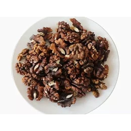 Dark Amber Walnut Kernels 1 KG