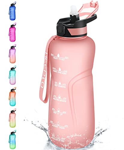 Bouteille d'eau de 1,8 l avec paille, carafe d'eau motivante sans BPA avec marqueur de temps Cover