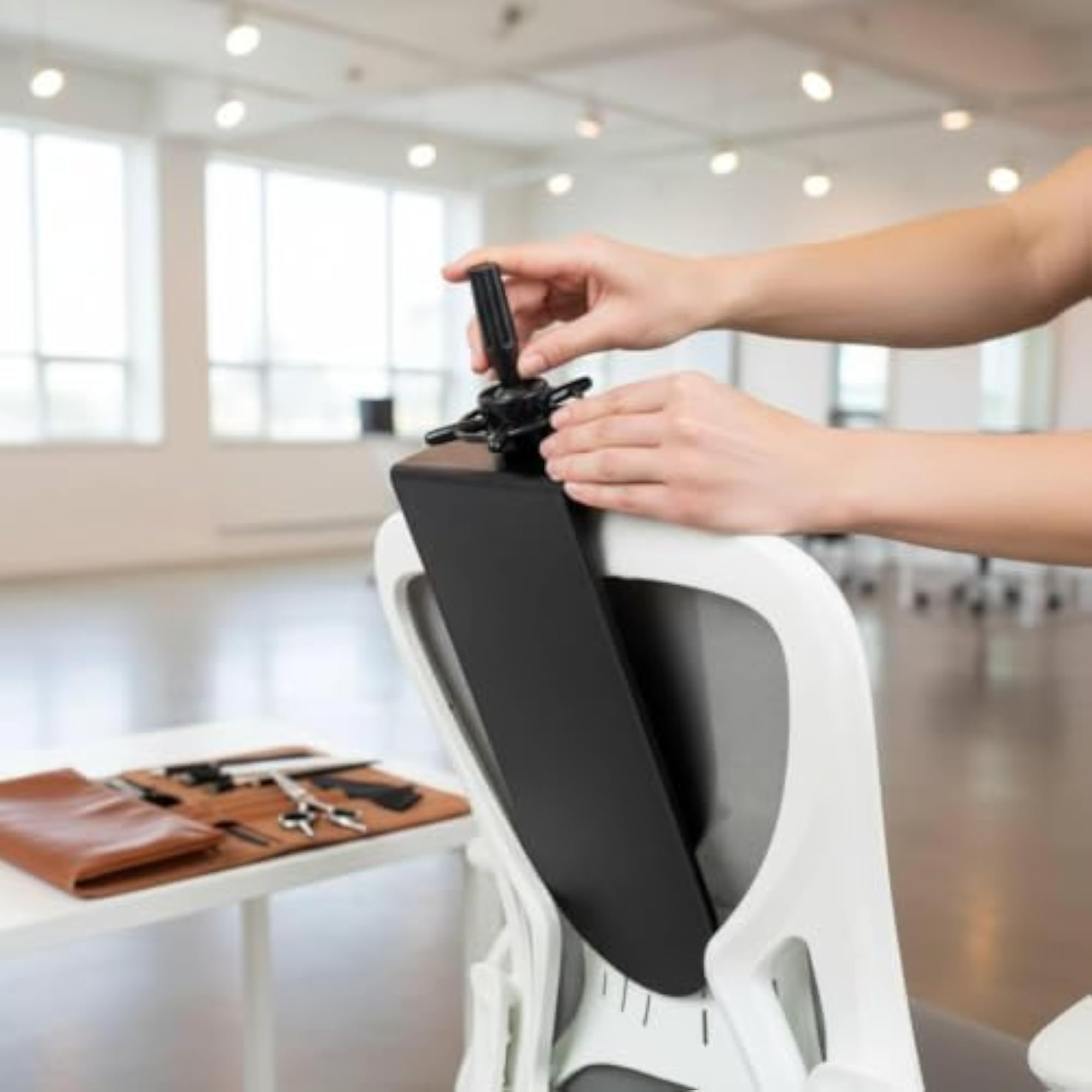Stable Mannequin Head Stand for Hairdressing Practice